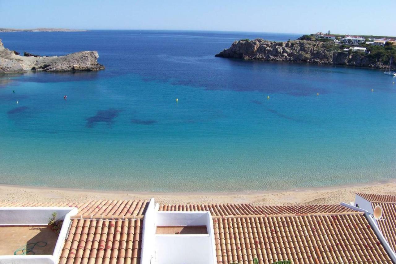 Vistas Al Mar Y La Piscina Lejlighed Arenal d'en Castell Eksteriør billede
